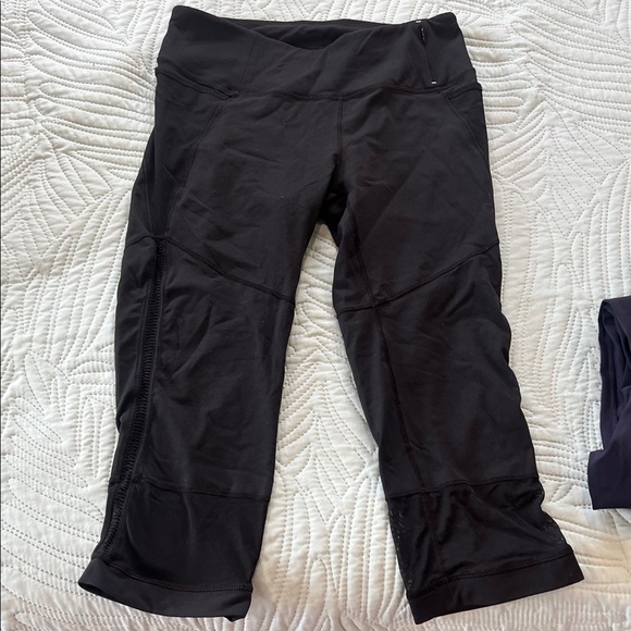 CALIA by Carrie Underwood Black Capris - Picture 1 of 3